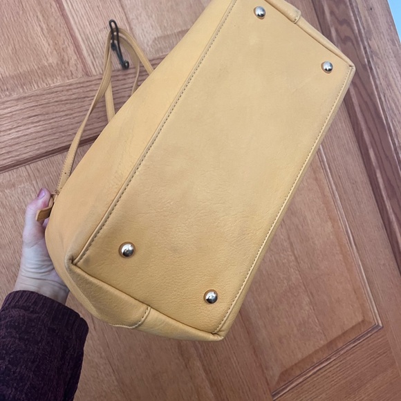 Urban expressions Yellow Leather Tote Bag with wristlet - Picture 6 of 6